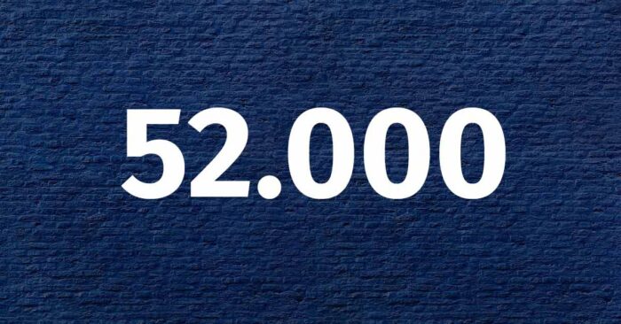 Neubauwohnungen Die Zahl 52.000 in weißer Schrift vor einem blauen Hintergrund - Neubauwohnungen