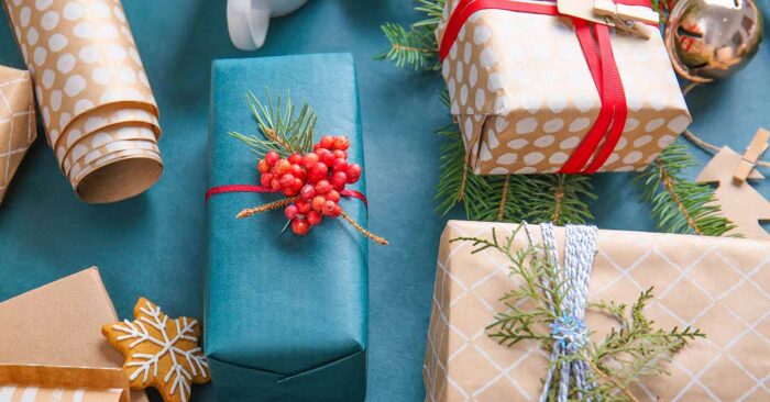 Weihnachtsgrüße Weihnachtsgeschenke in blau und beige - Weihnachtsgrüße